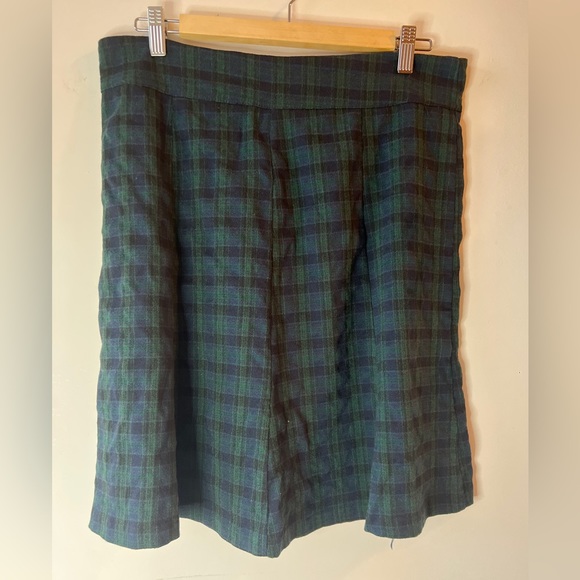 Caramely plaid skirt L Made in Canada - Picture 5 of 7